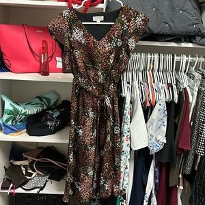 Loft Outlet Petite XXS Floral Flutter Sleeve Dress